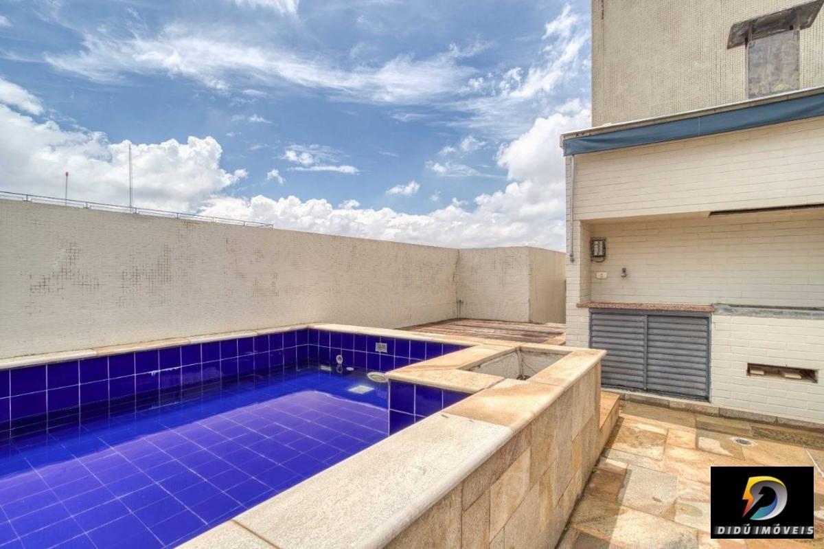 Venha morar em uma cobertura duplex de tirar o fôlego na Vila Clementino! Com 155m², 3 quartos, sendo 2 suítes, e 2 vagas